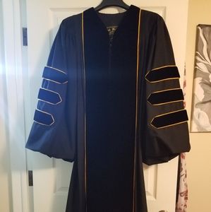 Academia & pulpit regalia